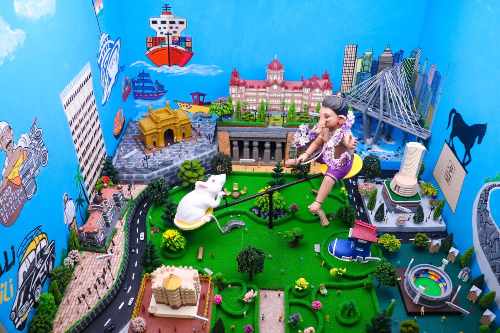 Most Iconic Mumbai Landmarks Depicted In A Ganpati Festival Decoration World Record