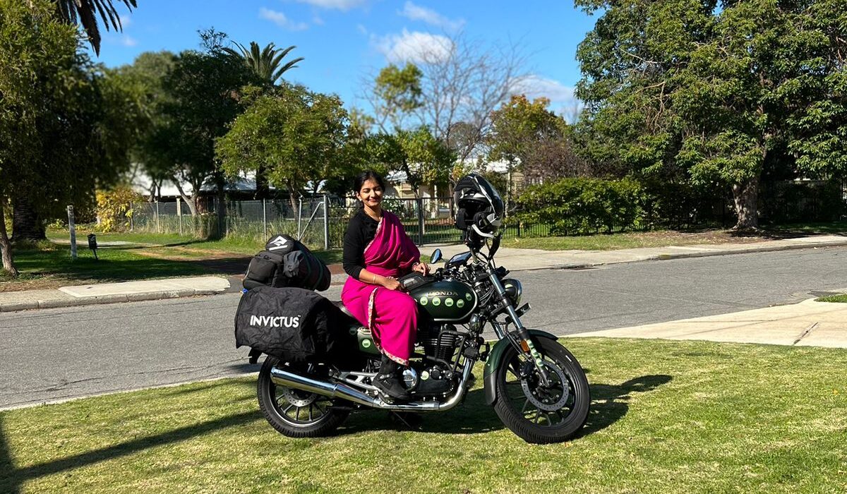 FIRST INDIAN WOMAN’S JOURNEY ACROSS THREE CONTINENTS ON BIKE IN A TRADITIONAL NAUVARI SAREE