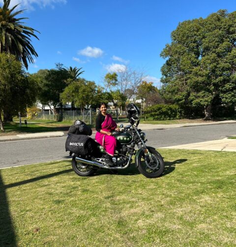 FIRST INDIAN WOMAN’S JOURNEY ACROSS THREE CONTINENTS ON BIKE IN A TRADITIONAL NAUVARI SAREE