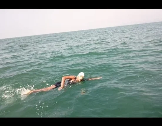 LONGEST DISTANCE SWIM BY YOUNGEST GIRL IN THE SEA