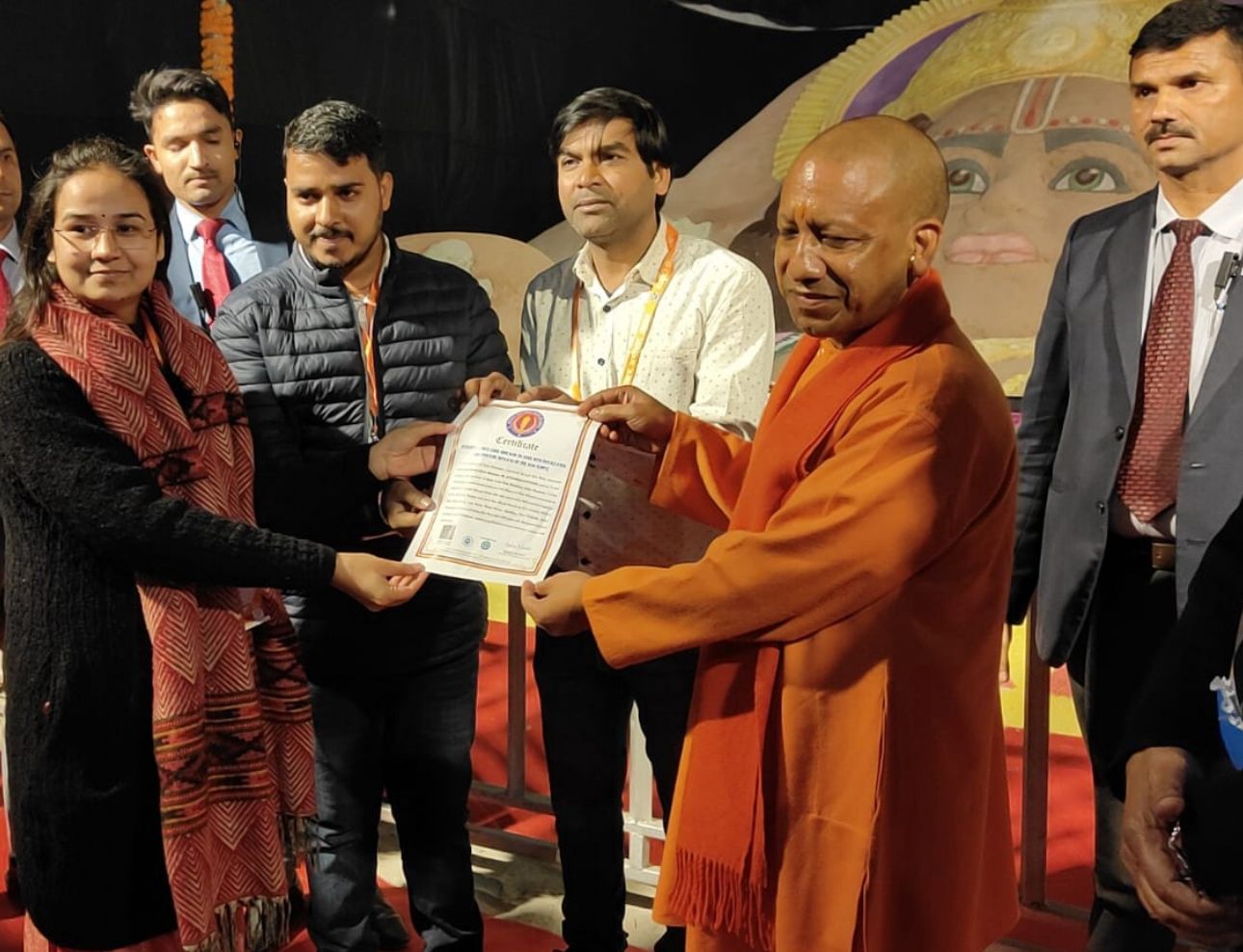 WORLD’S LARGEST LORD SHRI RAM ON SAND WITH INSTALLATION 500 MINIATURE REPLICAS OF THE RAM TEMPLE