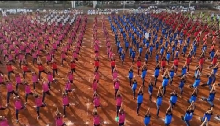 MAXIMUM STUDENTS PERFORMING VEER BHADRASAN-I FOR A MINUTE
