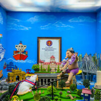 Most Iconic Mumbai Landmarks Depicted In A Ganpati Festival Decoration World Record