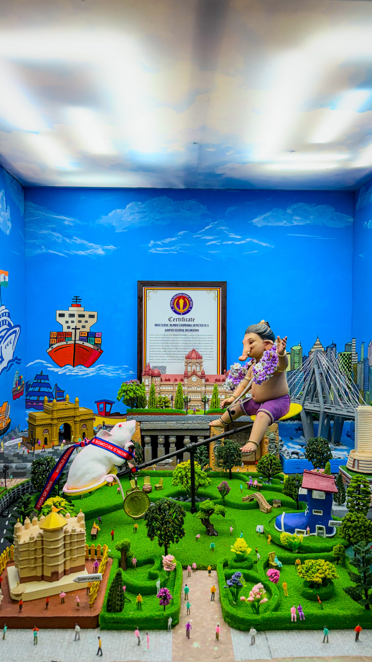 Most Iconic Mumbai Landmarks Depicted In A Ganpati Festival Decoration World Record